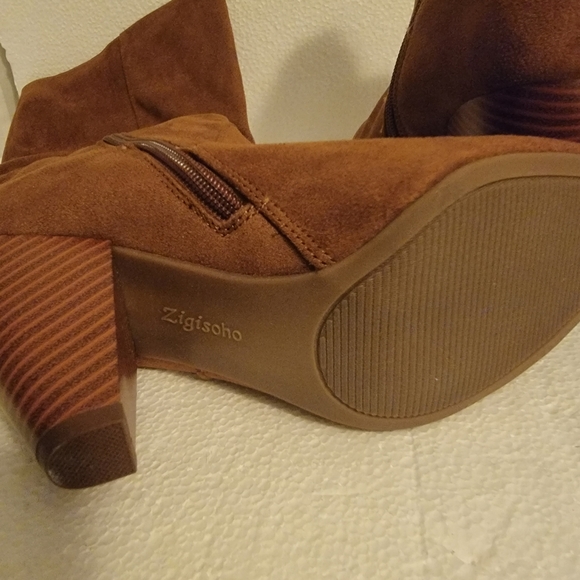 43. Zigisoho Boots size 8.5 - Picture 3 of 7